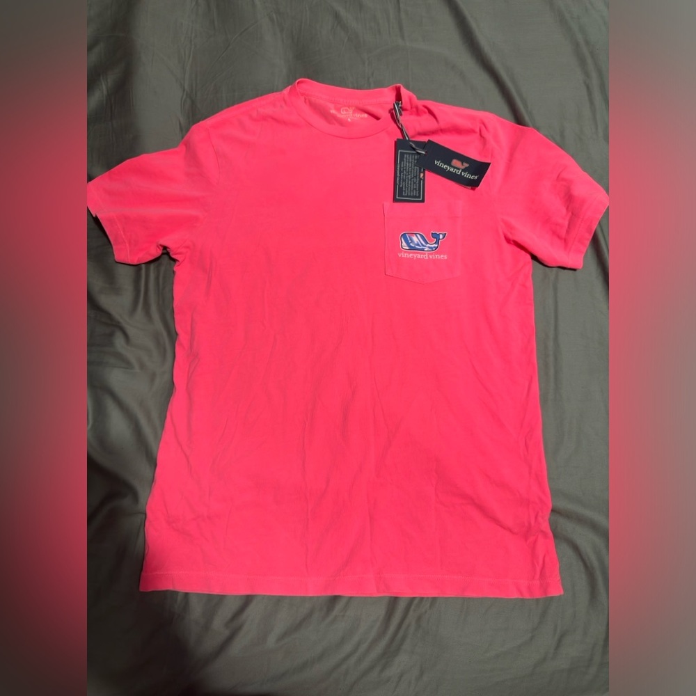 NWT Vineyard Vines Men's Short-Sleeve Vintage Whale Pocket Tee